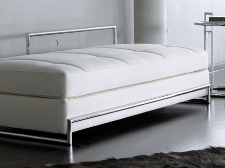 Tagesbett/Liegesofa von ClassiCon