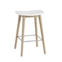 Muuto - Fiber Barhocker Wood Base H 65 cm, Eiche / weiss