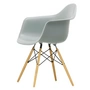 Vitra - Eames Plastic Armchair DAW RE, Ahorn gelblich / hellgrau (Filzgleiter weiss)