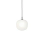 Muuto - Rime Pendelleuchte Ø 25 cm, opal / schwarz