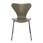 Fritz Hansen - Serie 7 Stuhl, schwarz / Esche olive green gefärbt