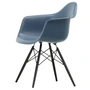 Vitra - Eames Plastic Armchair DAW RE, Ahorn schwarz / meerblau (Filzgleiter basic dark)