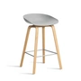 HAY - About A Stool AAS 32 H 65 cm, Eiche lackiert / Edelstahl / concrete grey 2.0 (Kunststoffgleiter)