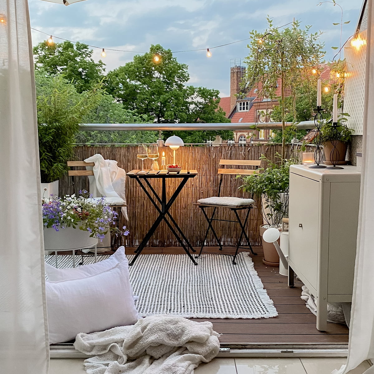 Kleinen Balkon gestalten Connox Magazine