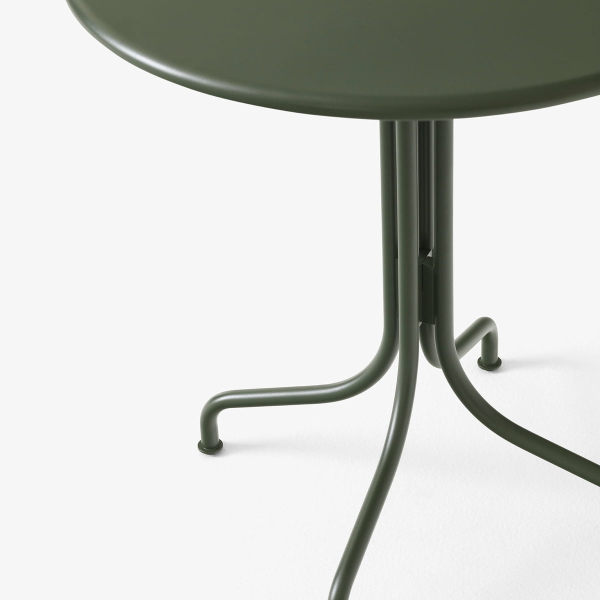 &Tradition - Thorvald SC94 + SC96 Outdoor Set, bronze green Detail