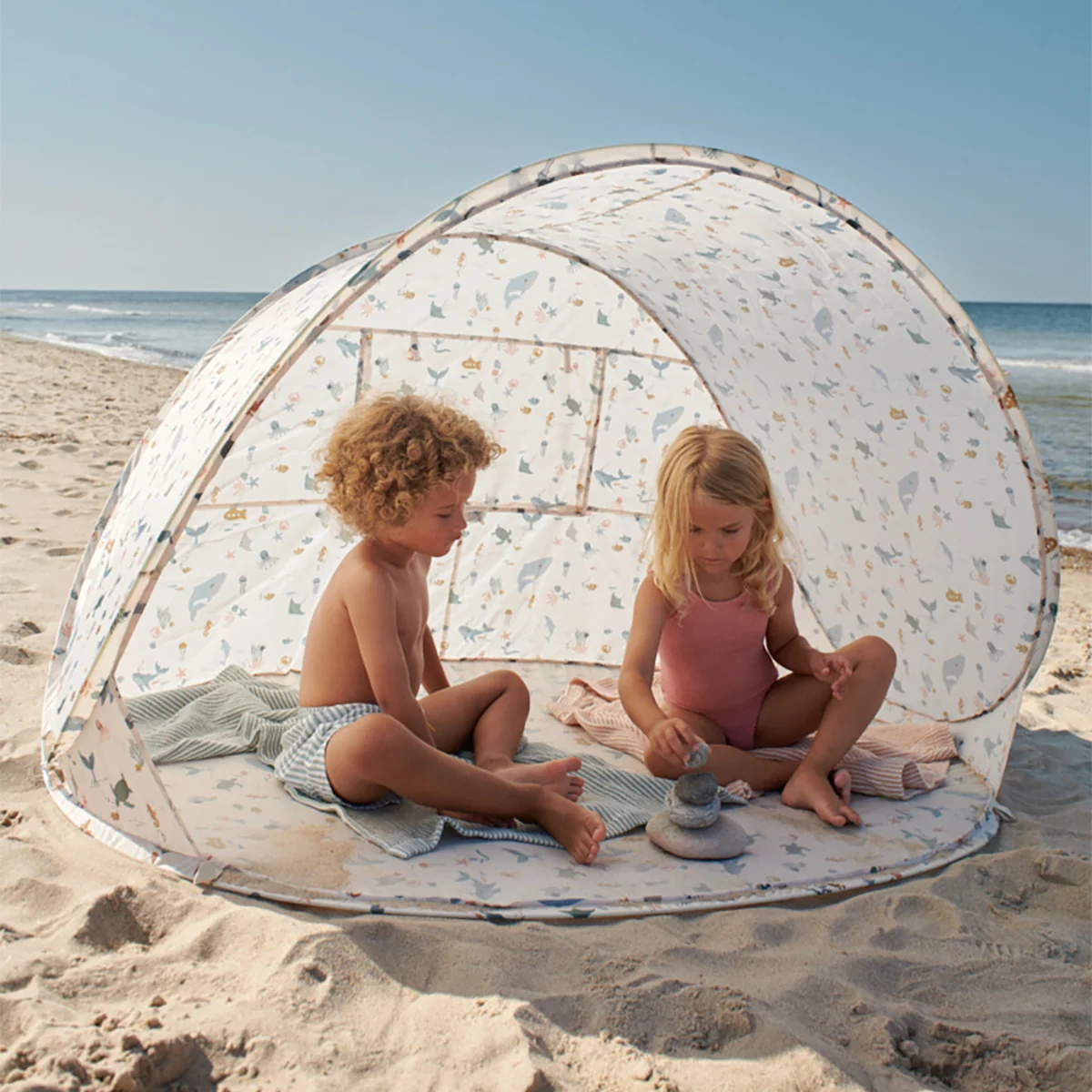 tent in beach Neso 1