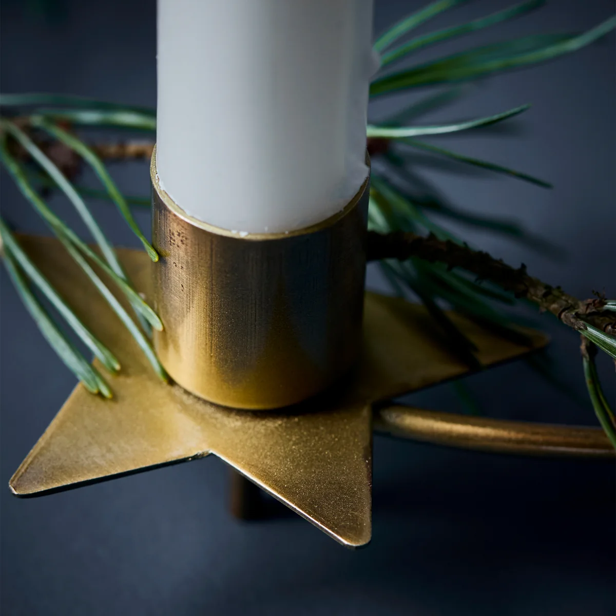 House Doctor - Stage Kerzenständer Ø 25 x 5 cm, antikes messing