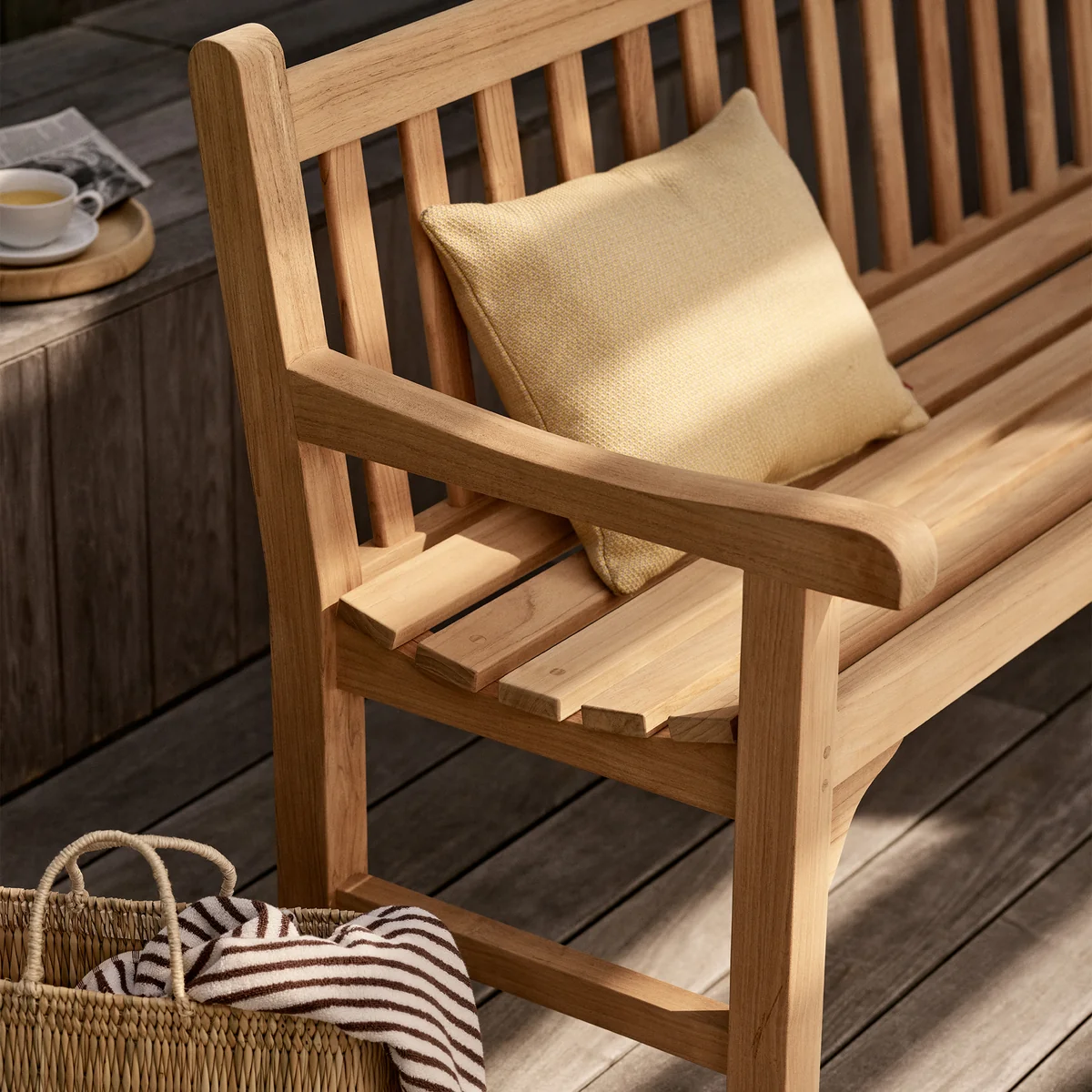 England Bank von Skagerak im Wohndesign-Shop