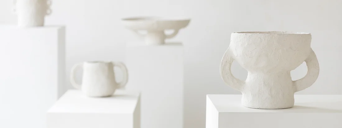 Die Earth Kollektion von Marie Michielssen bringt die Schönheit der Natur in die vier Wände. Die vielseitige Kollektion ist eine Hommage an organische Formen und erdige Texturen und bringt die Essenz der Natur in Ihr Zuhause.