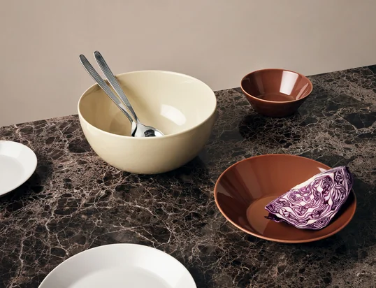 Finden Sie Tassen, Suppenteller, Schalen und vieles mehr hier ...