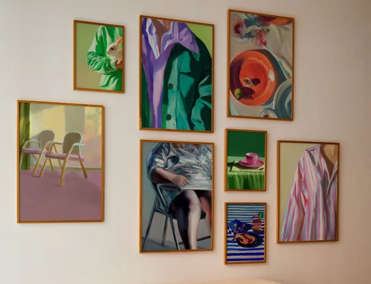 Die Misfitting Things Motive von Paper Collective sind dank ihres leichten Hauches von Surrealismus ein absoluter Blickfang an wirklich absolut jeder Wand.