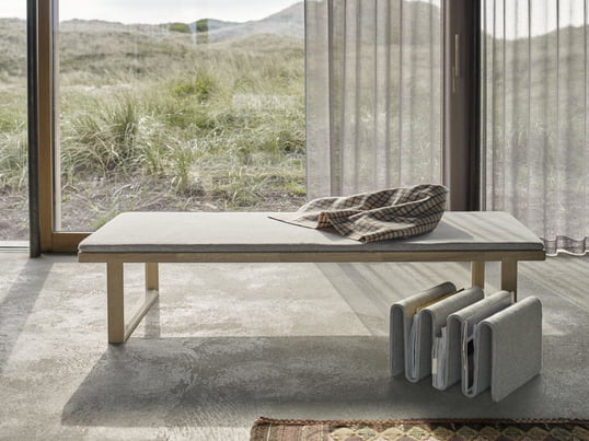 Die Chaiselongue designt vom norwegischen Designstudio NoiDoi ist ein praktisches Möbelstück für den Wintergarten, wo es sowohl als Sofa-Alternative sowie als Bank genutzt werden kann.