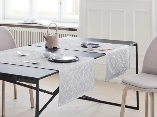 DII Vinyl-Tischdecke Mit Weicher Flanellrückseite – Wasserfest & Leicht Zu Reinigen, 152x259 Cm