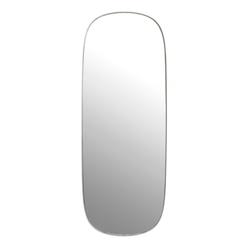 Der Framed Mirror, gross in grau / Klarglas von Muuto