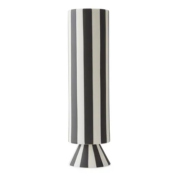 Toppu Vase Ø 8,5 x H 31 cm von OYOY in schwarz / weiss