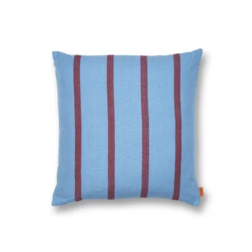 Grand Kissen 50 x 50 cm von Ferm Living in blau / burgund