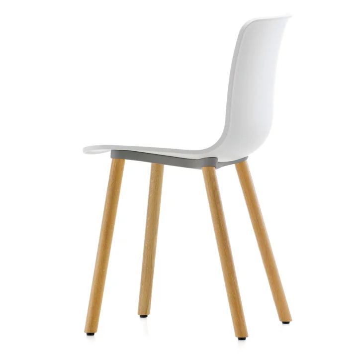 Hal Wood Stuhl von Vitra aus heller Eiche und mit weisser Sitzschale