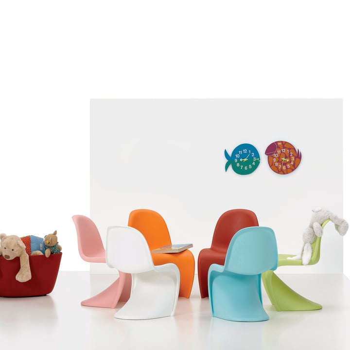 Farbenfroh und stylisch im Kinderzimmer mit Vitra Panton Junior und Zoo Timer