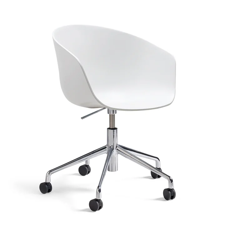About A Chair AAC 52 mit Gaslift von HAY in der Ausführung poliert / weiss