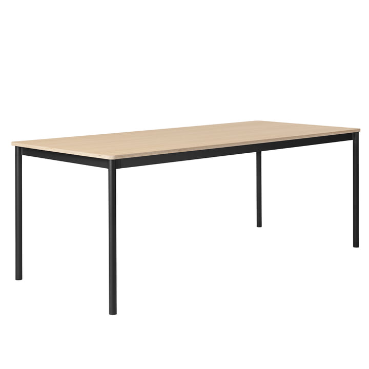 Der Base Table 195 x 85 cm in schwarz / Eichenplatte mit Sperrholzkante von Muuto