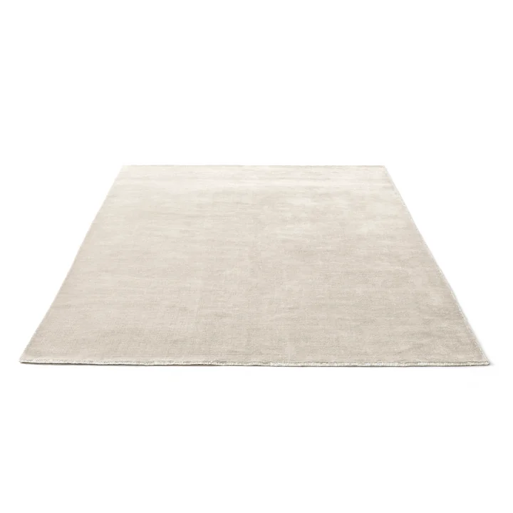 Der &Tradition The Moor Rug - AP7 mit einer Grösse von 200 x 300 cm in Beige Dew