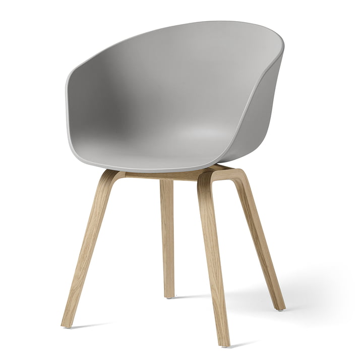 About A Chair AAC 22 von Hay in Eiche matt lackiert / concrete grey