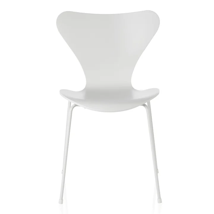 Fritz Hansen - Serie 7 Stuhl, Monochrom Esche weiss lackiert, 46.5 cm