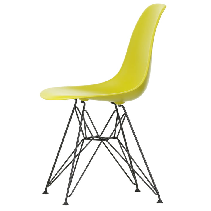 Eames Plastic Side Chair DSR von Vitra in basic dark / senf