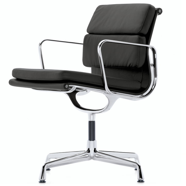 EA 208 Soft Pad Chair Aluminium poliert mit Armlehnen drehbar von Vitra in Leder Premium schwarz