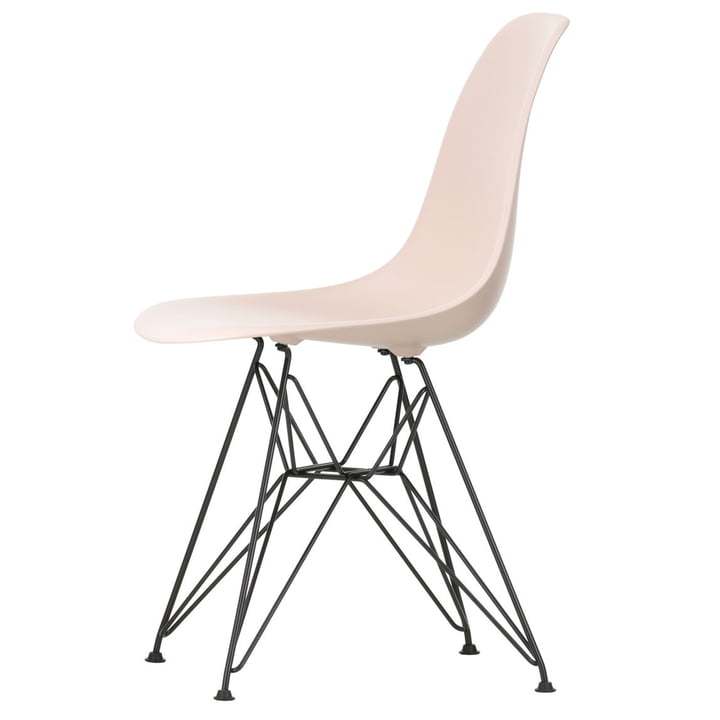 Eames Plastic Side Chair DSR von Vitra in basic dark / zartrosé