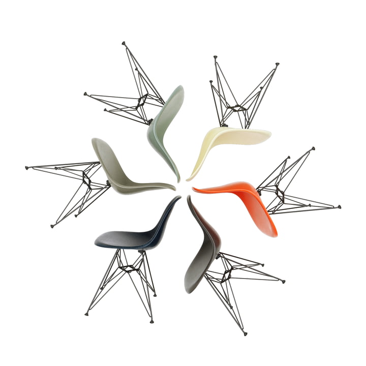 Eames Fiberglass Side Chair DSR von Vitra