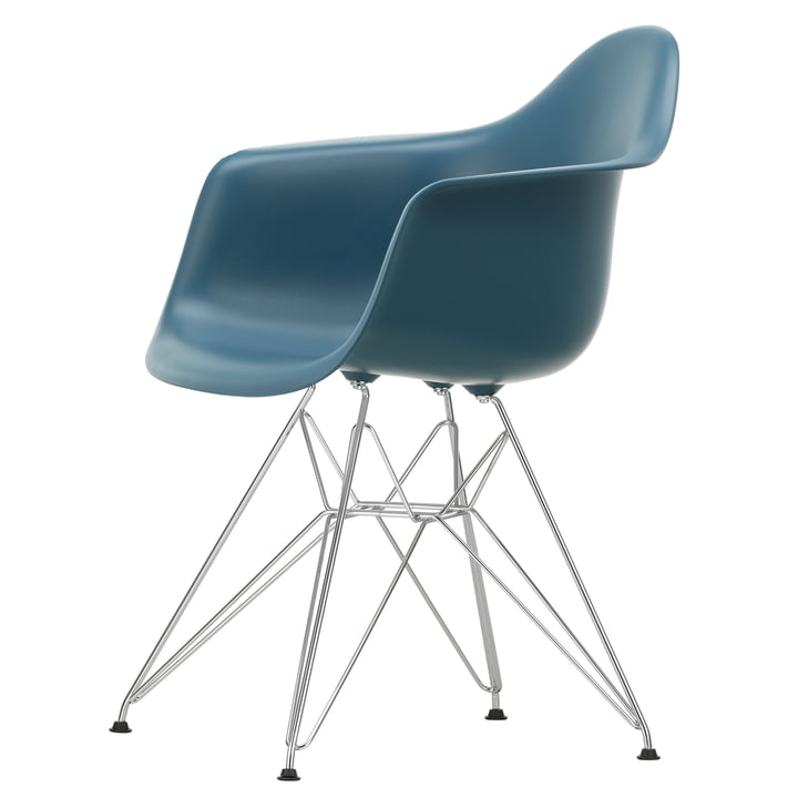 Eames Plastic Armchair DAR von Vitra in verchromt / meerblau