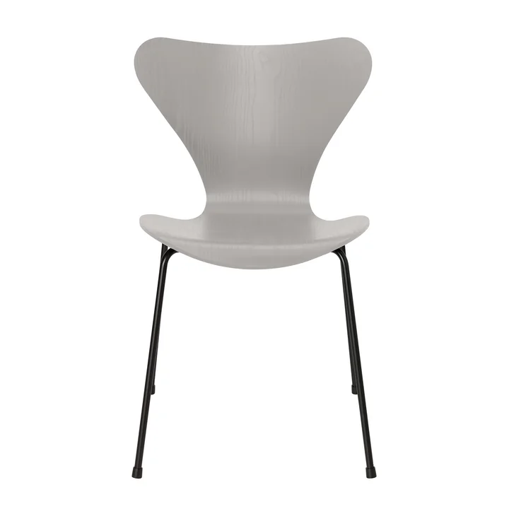 Serie 7 Stuhl von Fritz Hansen in Esche nine grey gefärbt / Gestell schwarz
