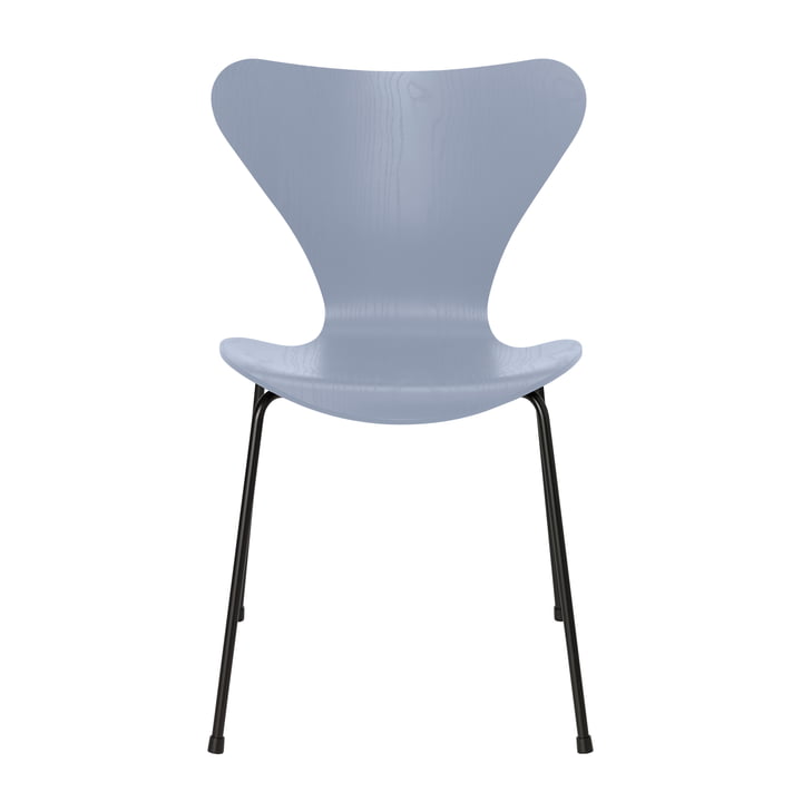 Serie 7 Stuhl von Fritz Hansen in Esche lavender blue gefärbt / Gestell schwarz