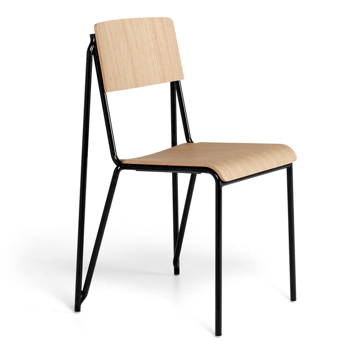 Der Petit Standard Stuhl, schwarz / Eiche matt lackiert von Hay