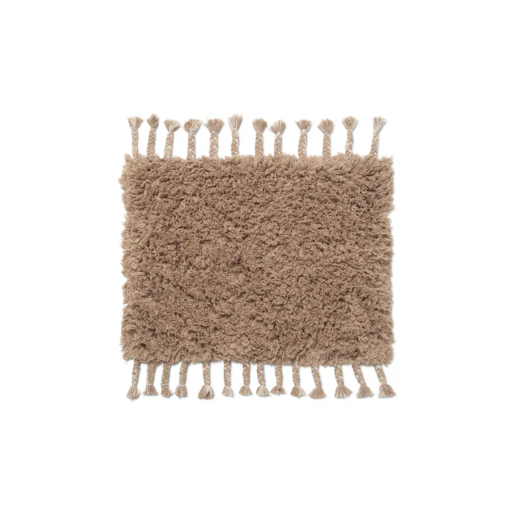 Der Amass Hochflor Fussabtreter von Ferm Living in white pepper