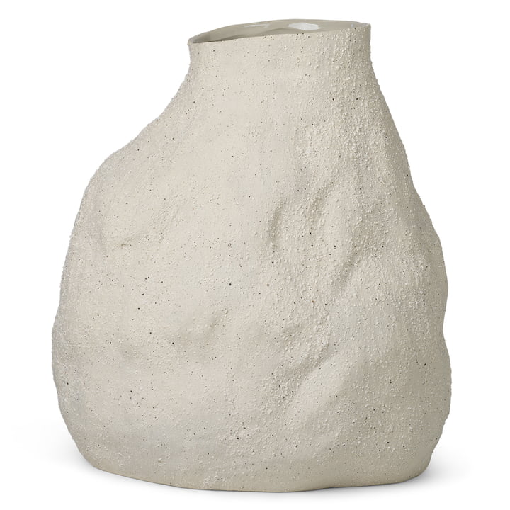 Die grosse Vulca Vase von ferm Living in off-white stone