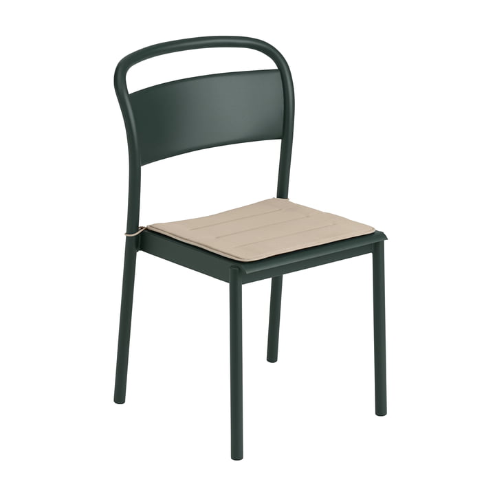 Der Linear Steel Side Chair mit Sitzkissen von Muuto 