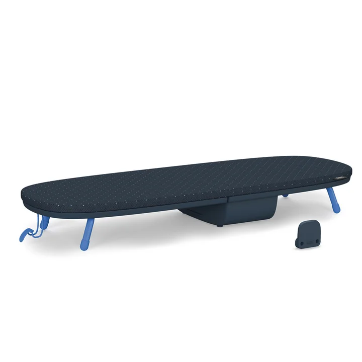 Glide Pocket Tisch-Bügelbrett von Joseph Joseph in schwarz / blau