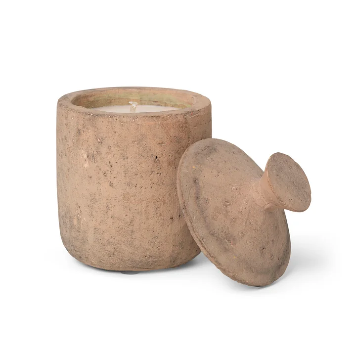 Ura Duftkerze von Ferm Living in der Ausführung Pale Sienna, Kamille