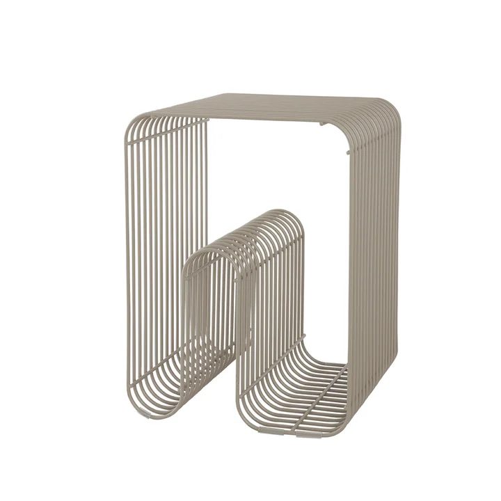 Curva Hocker von AYTM in der Farbe taupe