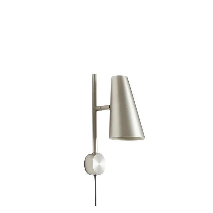 Cono Wandleuchte, satin plated metal von Woud
