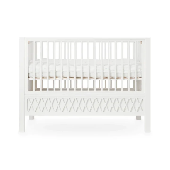Harlequin Babybett von Cam Cam Copenhagen in der Farbe weiss