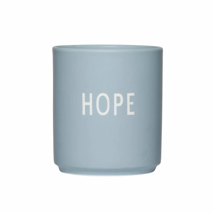 AJ Favourite Porzellan Becher von Design Letters in der Ausführung Hope / light blue