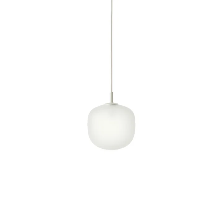 Muuto - Rime Pendelleuchte Ø 18 cm, opal / weiss