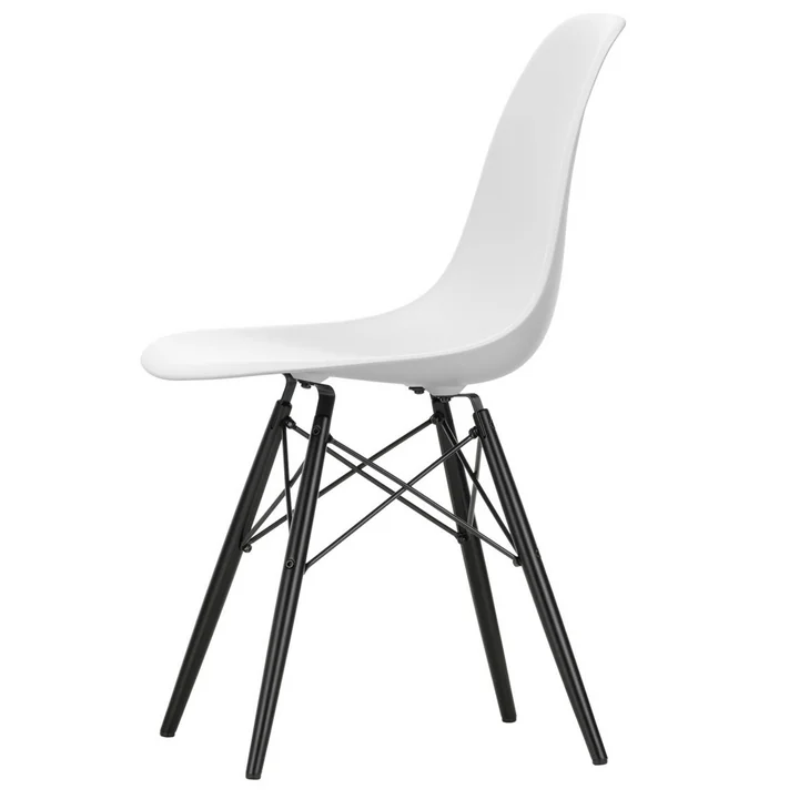 Eames Plastic Side Chair von Vitra