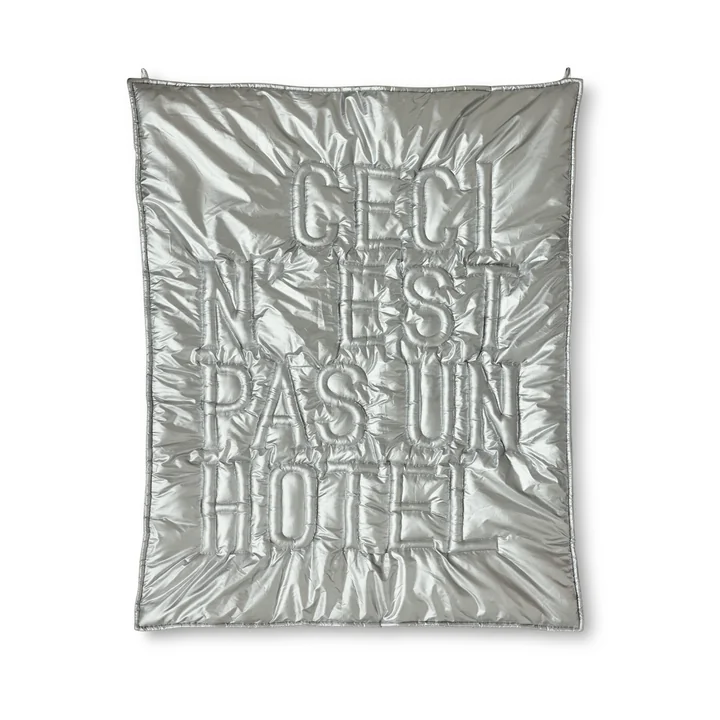 Hkliving - Wall Art Wanddeko 'Ceci n'est pas un hôtel', 100 x 120 cm, silber