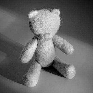 Der Teddy aus den Menu - Nepal Projects in hellgrau