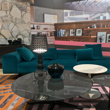 Mailänder Messe: Sofa Largo von Kartell in Blau