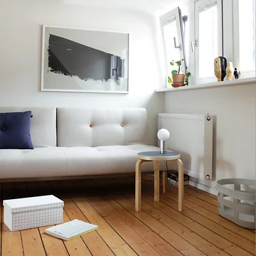 Der kleine Hocker 60 von Artek